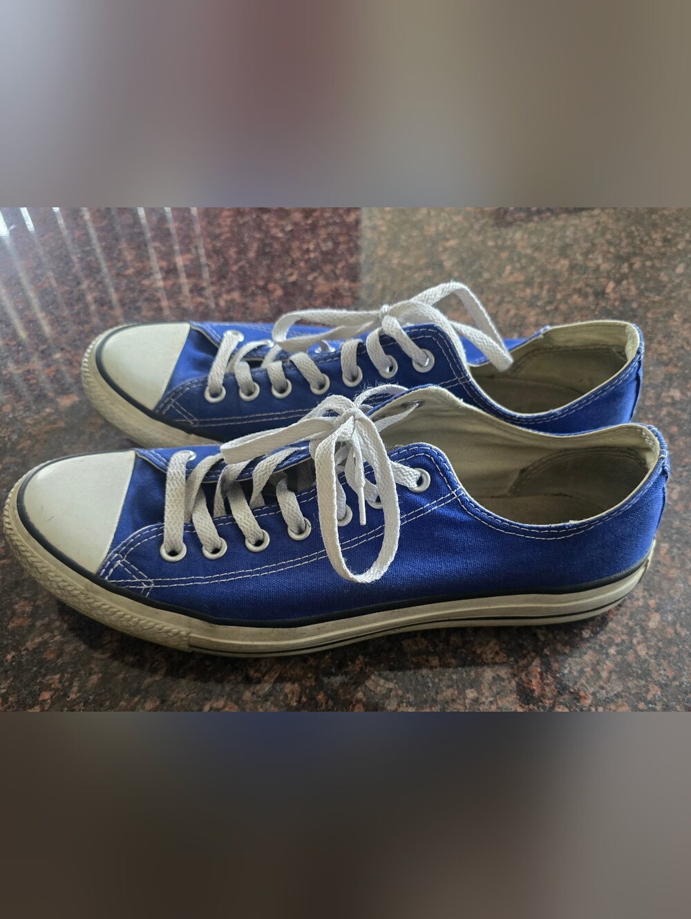 Converse Size 11 Men Size 13 Woman